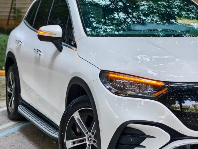 Mercedes-Benz EQE SUV — Фото автомобиля 4