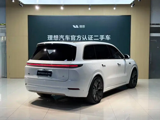 Li Auto L9 — Фото автомобиля 3