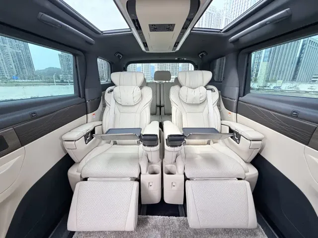Toyota Vellfire — Фото автомобиля 10