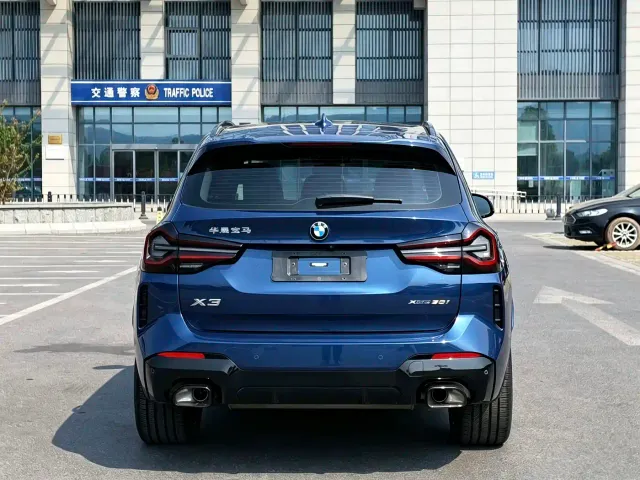 BMW BMW X3 2022 Facelift xDrive30i Leading M Shadow Edition — Фото автомобиля 9
