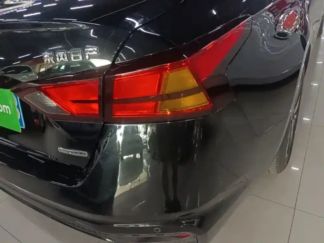 Nissan Teana — Фото автомобиля 7