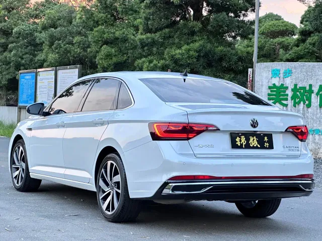 Volkswagen Sagitar — Фото автомобиля 6