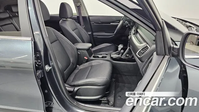 Kia Seltos Seltos Бензин 1.6 Turbo 4WD — Фото автомобиля 10