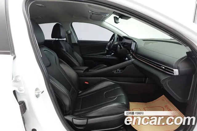 Hyundai AVANTE Avante (CN7) — Фото автомобиля 19