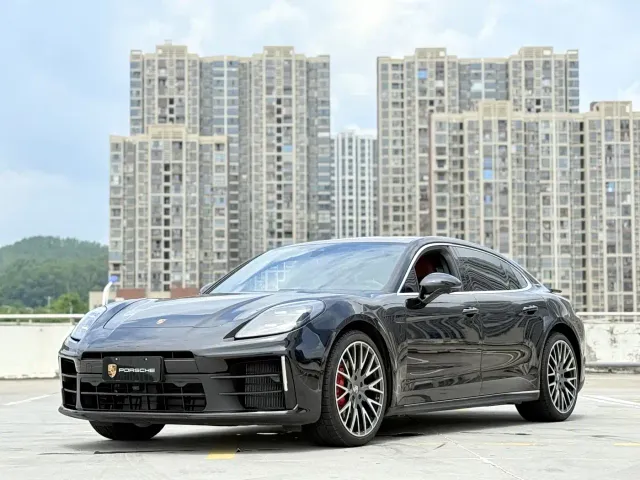 Фотография автомобиля — Porsche Panamera