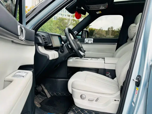 BYD FangChengBao Titanium 7 — Фото автомобиля 8
