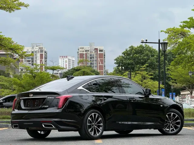 Cadillac CT5 — Фото автомобиля 5