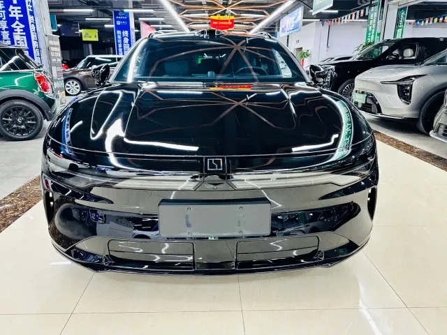 Zeekr 007 GT — Фото автомобиля 8