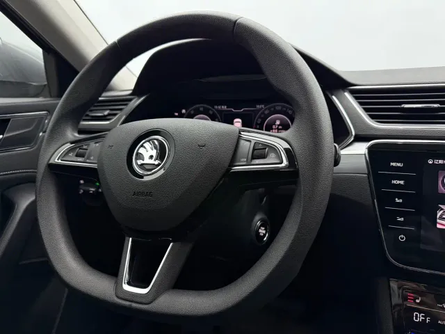 Skoda Superb — Фото автомобиля 11