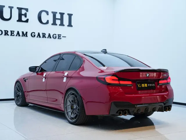 BMW M5 — Фото автомобиля 5