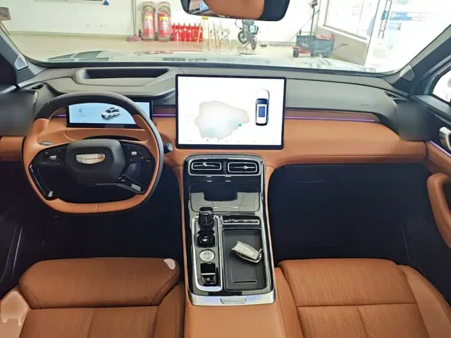 Geely Boyue L — Фото автомобиля 9