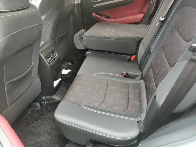 Jetour X70 — Фото автомобиля 16