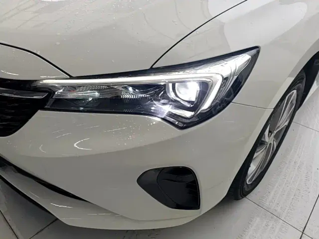 Buick Verano — Фото автомобиля 23
