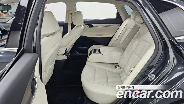 Hyundai Grandeur — Фото автомобиля 10