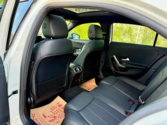 Mercedes-Benz A-Class — Фото автомобиля 18