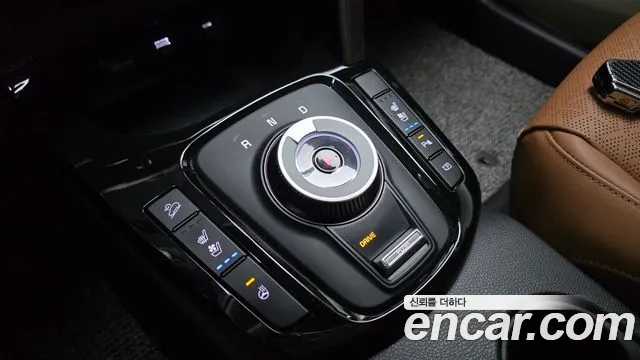 Kia Seltos New — Фото автомобиля 12
