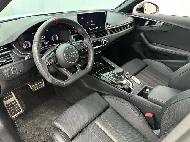 Audi A4L — Фото автомобиля 12