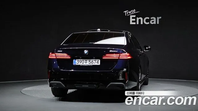 BMW 5-Series 5 серия (G60) 523d xDrive M Sport — Фото автомобиля 3