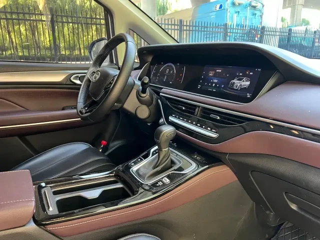 GAC Trumpchi M6 — Фото автомобиля 13