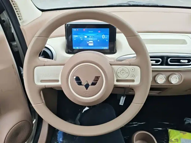 Wuling Hongguang Mini EV — Фото автомобиля 10