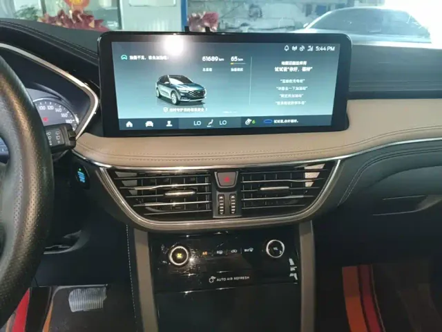Ford Escape — Фото автомобиля 12