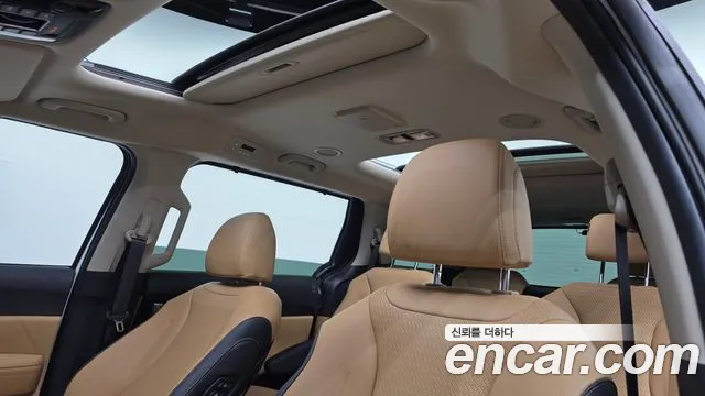 Kia Canival Carnival 4 поколение Бензин 9 мест Signature — Фото автомобиля 18