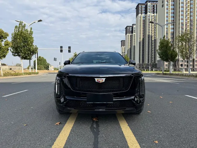 Cadillac XT5 — Фото автомобиля 2