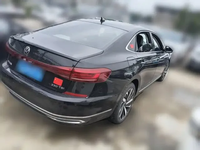 Volkswagen Passat — Фото автомобиля 4