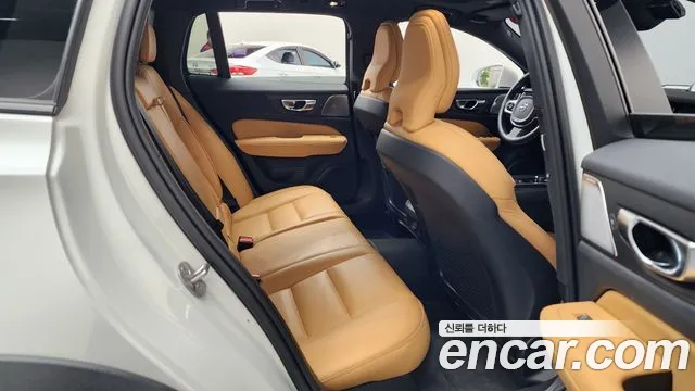 Вольво V60 V60 Cross Country 2 поколение B5 Ultimate AWD — Фото автомобиля 11