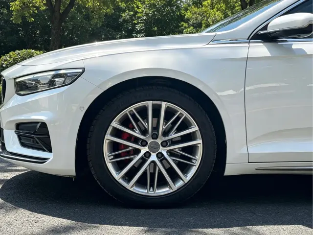 Geely Xingrui — Фото автомобиля 4