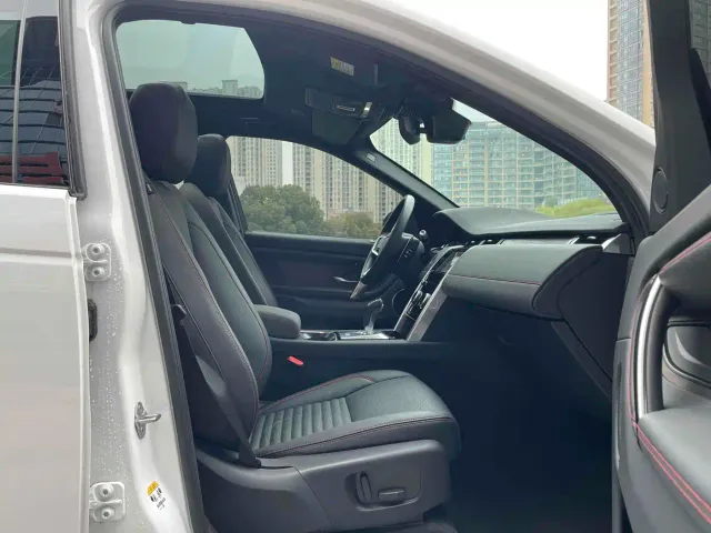 Land Rover Discovery Sport — Фото автомобиля 6