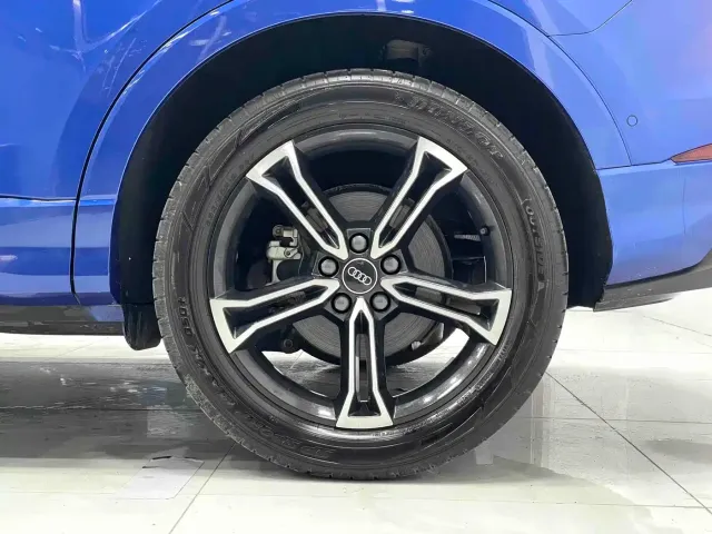 Audi Q3 — Фото автомобиля 13