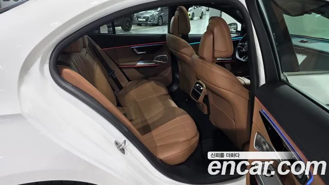 Mercedes-Benz E-Class W214 — Фото автомобиля 20