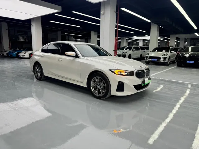 BMW i3 — Фото автомобиля 3