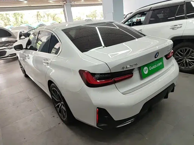 BMW 3 Series — Фото автомобиля 4