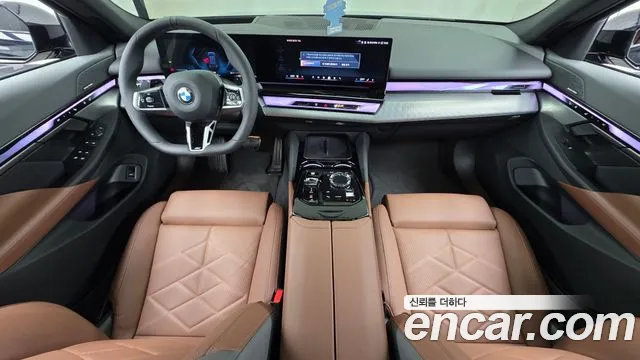 BMW 5-Series 5 серия (G60) 530i xDrive M Sport — Фото автомобиля 6