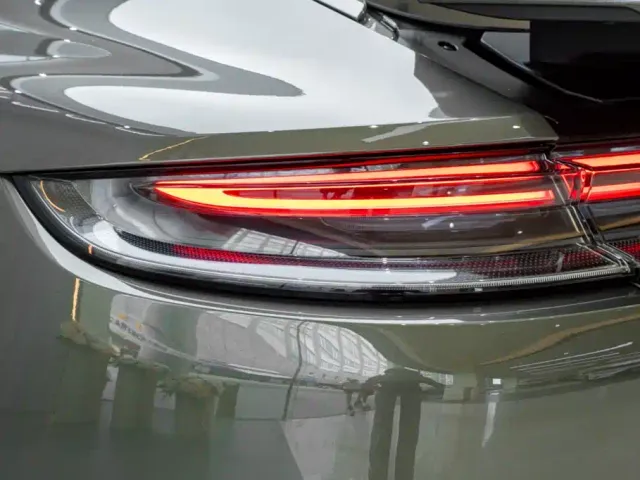 Porsche Panamera — Фото автомобиля 9