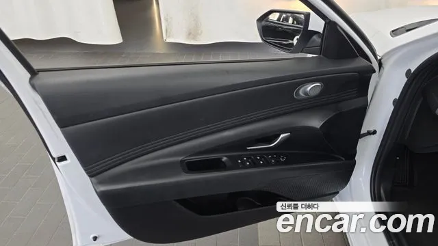 Hyundai AVANTE Avante (CN7) — Фото автомобиля 24