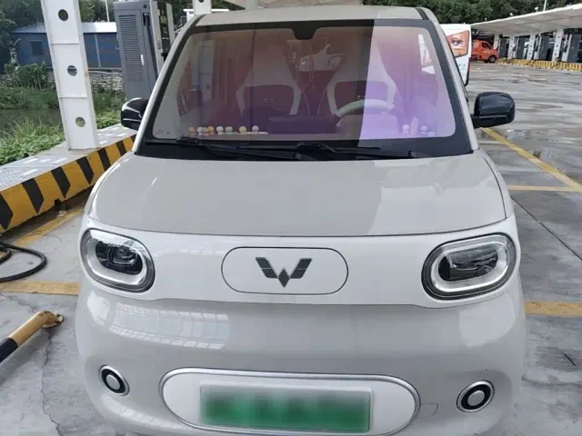 Wuling Hongguang Mini EV — Фото автомобиля 2