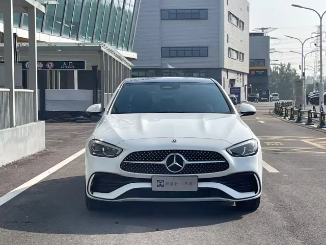 Mercedes-Benz C-Class — Фото автомобиля 2