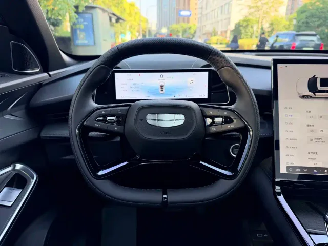 Geely Boyue — Фото автомобиля 7