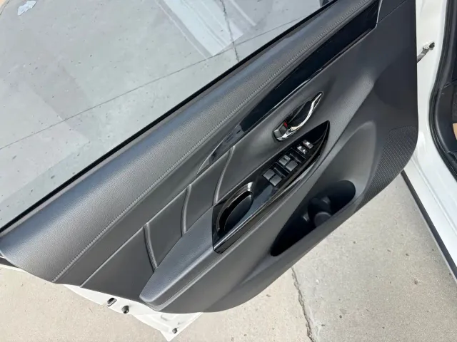 Toyota YARiS L Zhi Xuan — Фото автомобиля 9