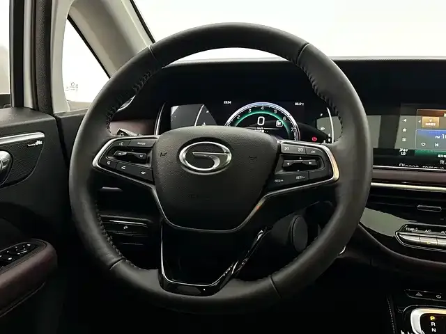 GAC Trumpchi M6 — Фото автомобиля 11