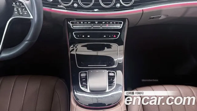 Mercedes-Benz E-Class — Фото автомобиля 9