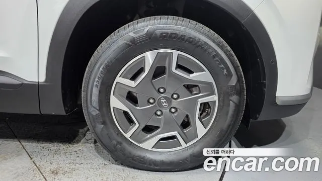Hyundai Santafe — Фото автомобиля 16