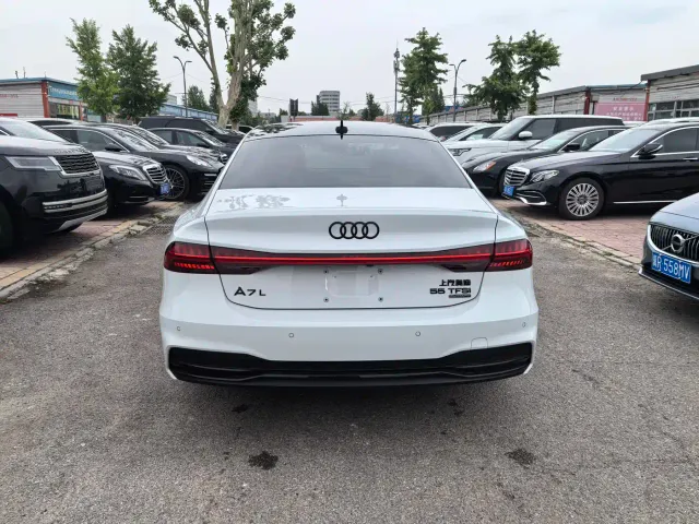 Audi A7L — Фото автомобиля 20