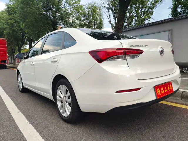 Buick Excelle — Фото автомобиля 7