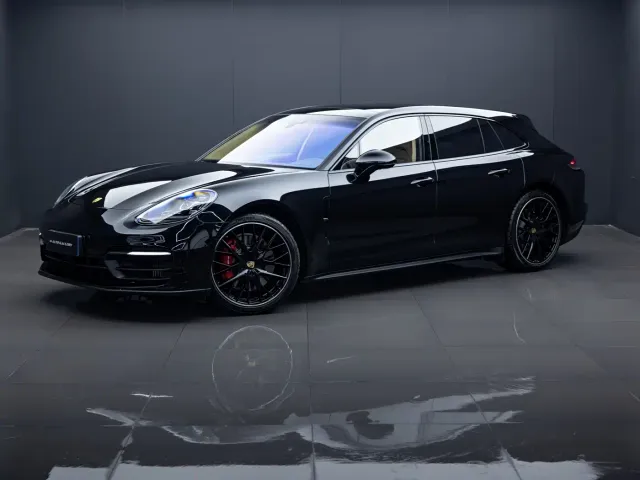 Фотография автомобиля — Porsche Panamera