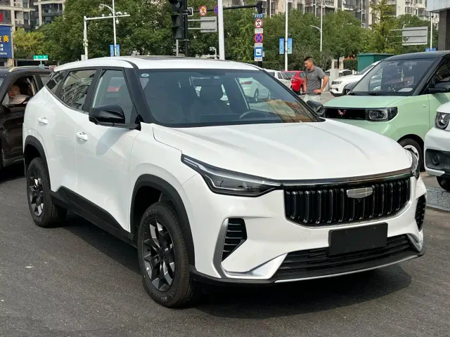 Geely Boyue — Фото автомобиля 6