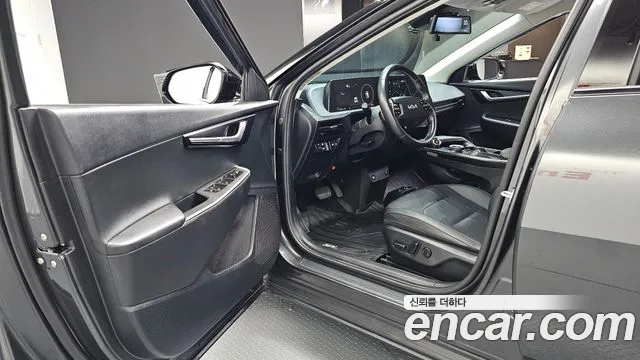 Kia EV6 — Фото автомобиля 10